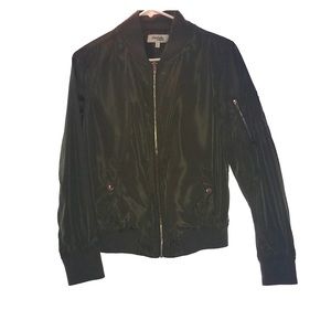 ARMY GREEN BOMBER JACKET